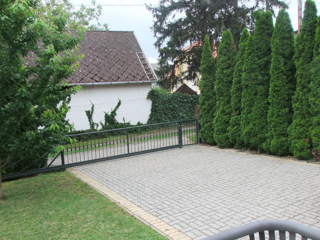 Levente Apartman Balatongyörök Zewnętrze zdjęcie